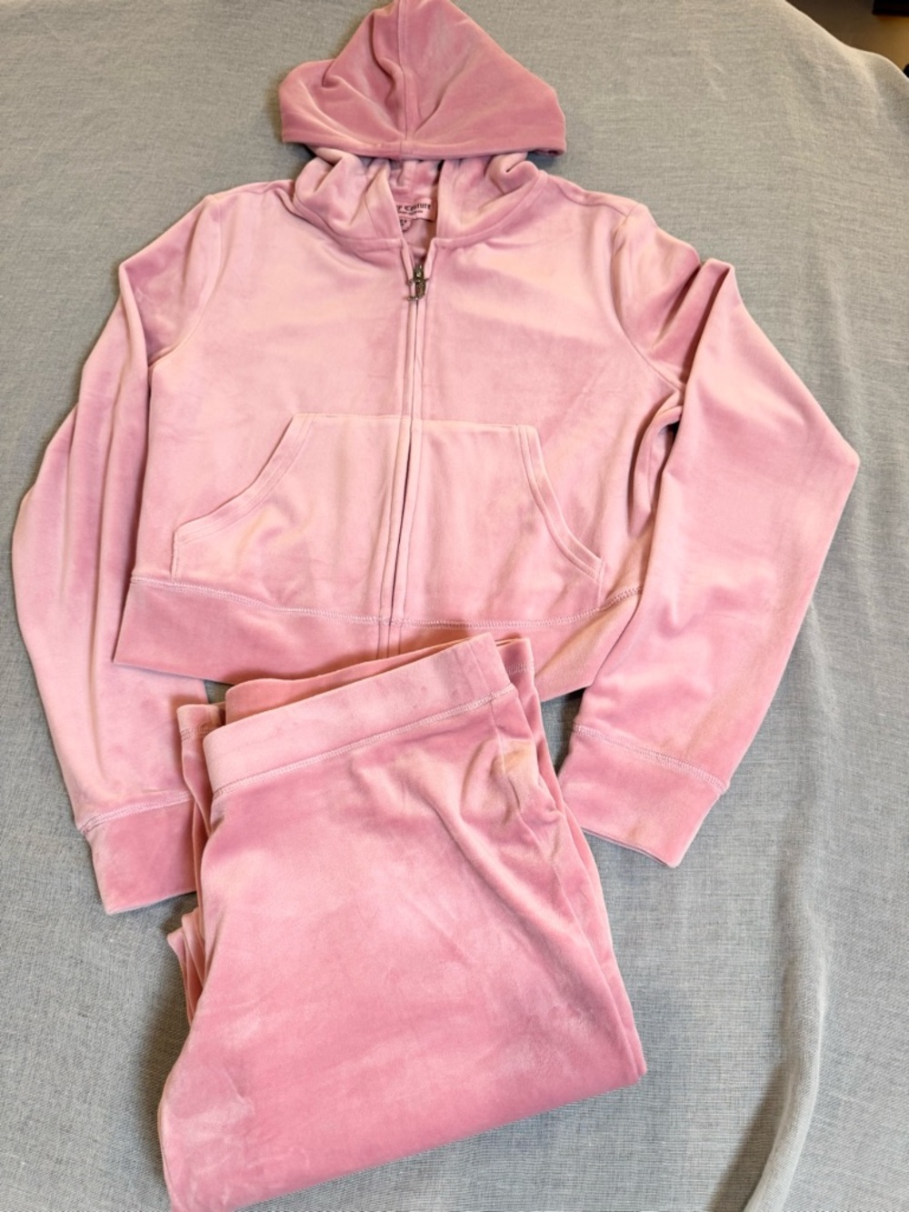 Juicy Couture Pink Velour Zip Hoodie & Sweatpants Set - Women